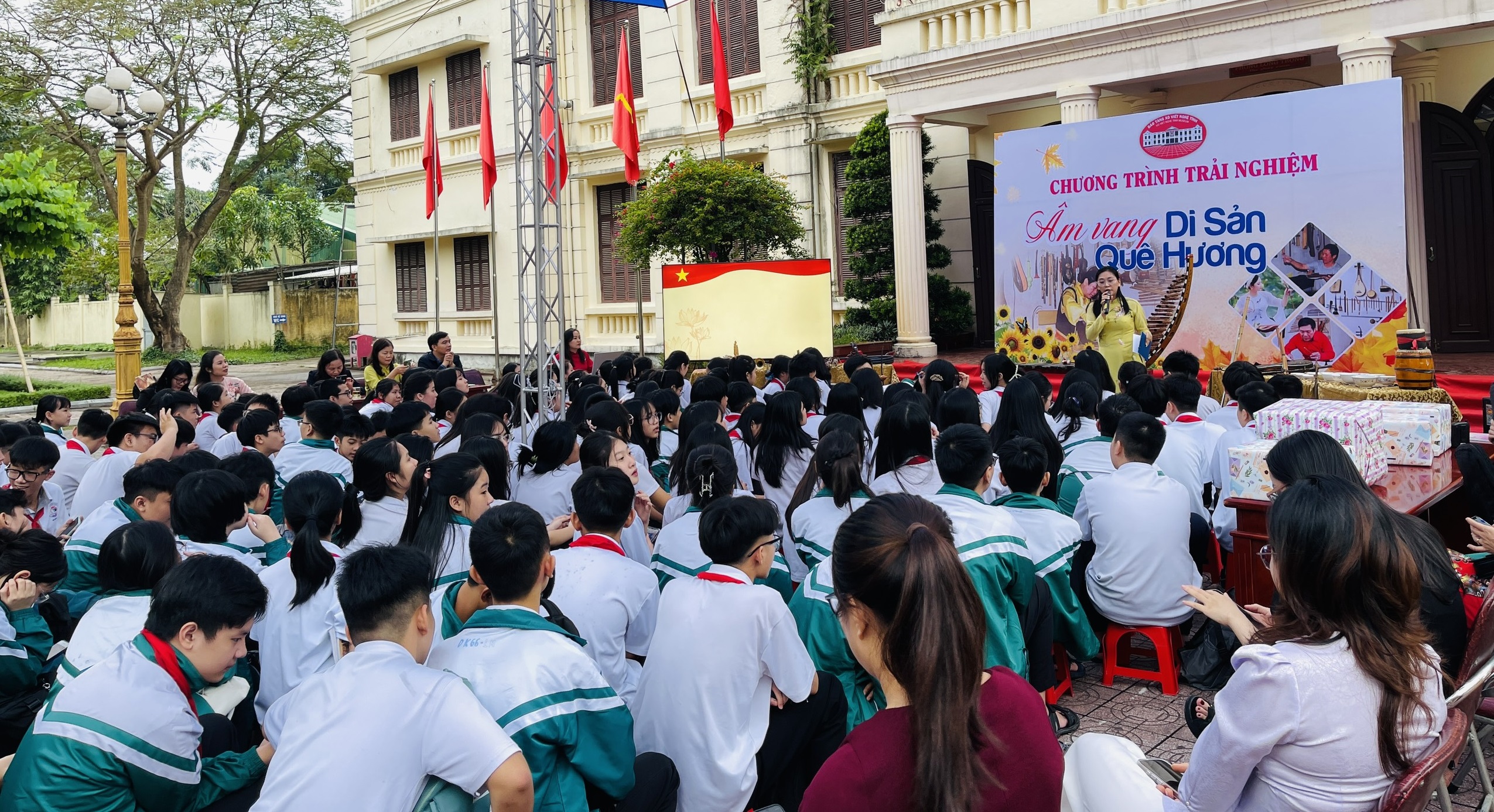 Hấp dẫn chương trình trải nghiệm “Âm vang Di sản quê hương”