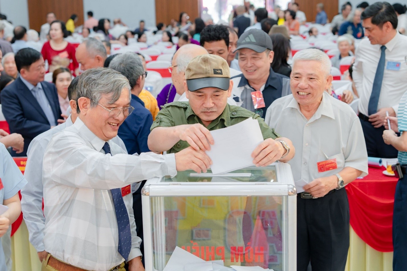 Nghệ An chuyển giao 18 hội quần chúng cấp tỉnh về Ủy ban Mặt trận Tổ quốc