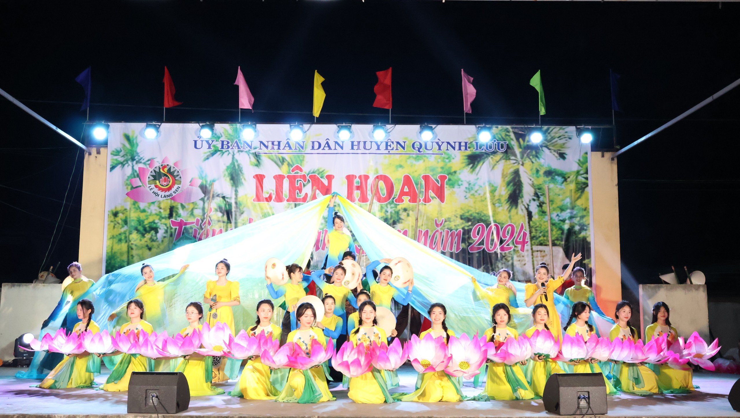 16 đơn vị tham gia Liên hoan Tiếng hát Làng Sen huyện Quỳnh Lưu năm 2024