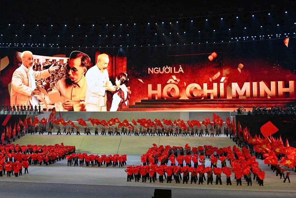 Chương trình nghệ thuật đặc biệt chào mừng thành công Đại hội Đảng XIV