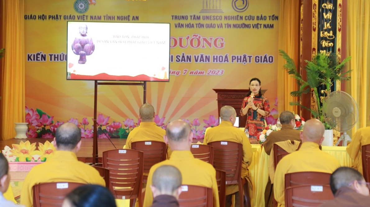 Nghệ An: Hơn 200 Tăng, Ni, Phật tử được bồi dưỡng kiến thức về công tác bảo tồn di sản văn hóa Phật giáo
