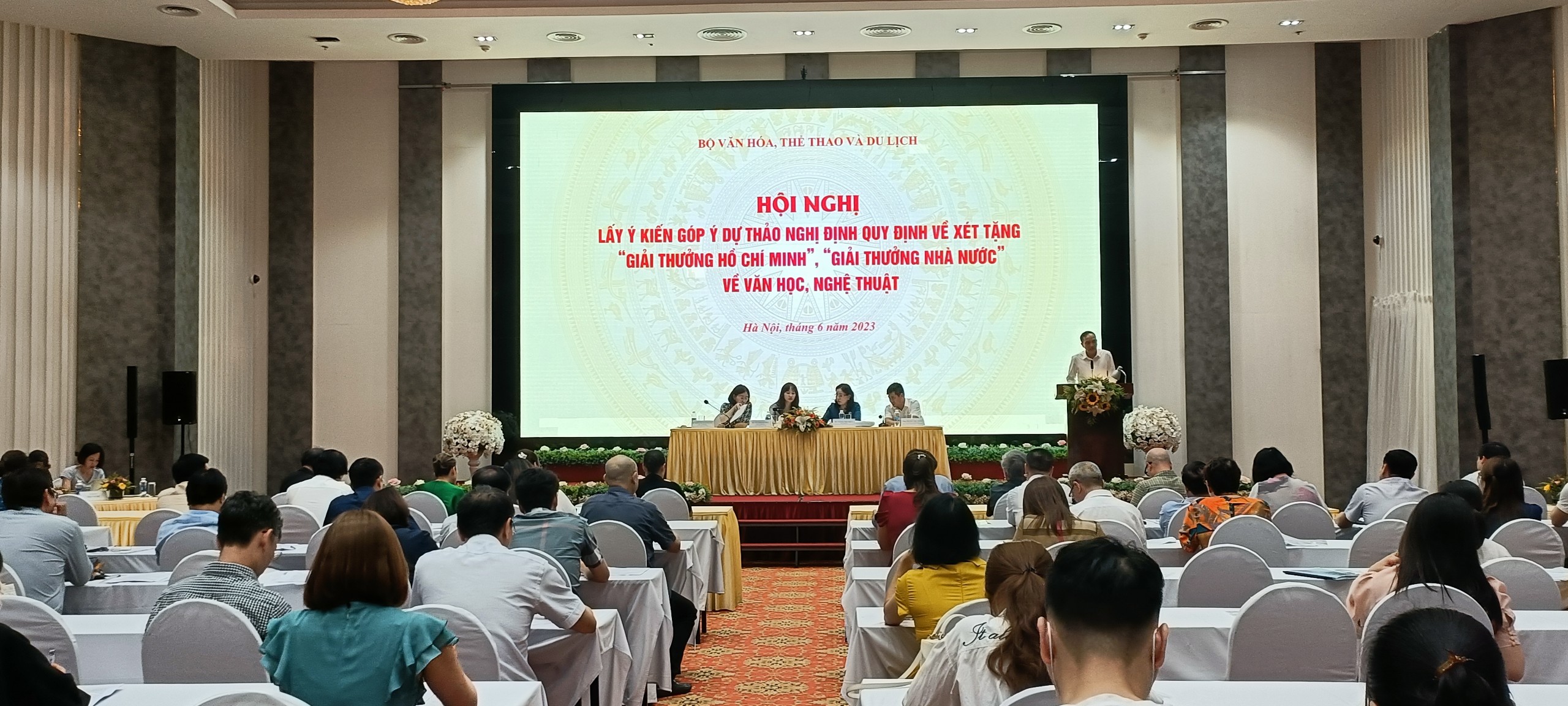Hội nghị lấy ý kiến dự thảo Nghị định quy định về xét tặng “Giải thưởng Hồ Chí Minh”, “Giải thưởng Nhà nước” về văn học, nghệ thuật