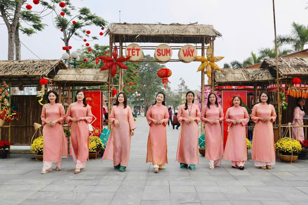 Nghệ An rạo rực sắc Xuân