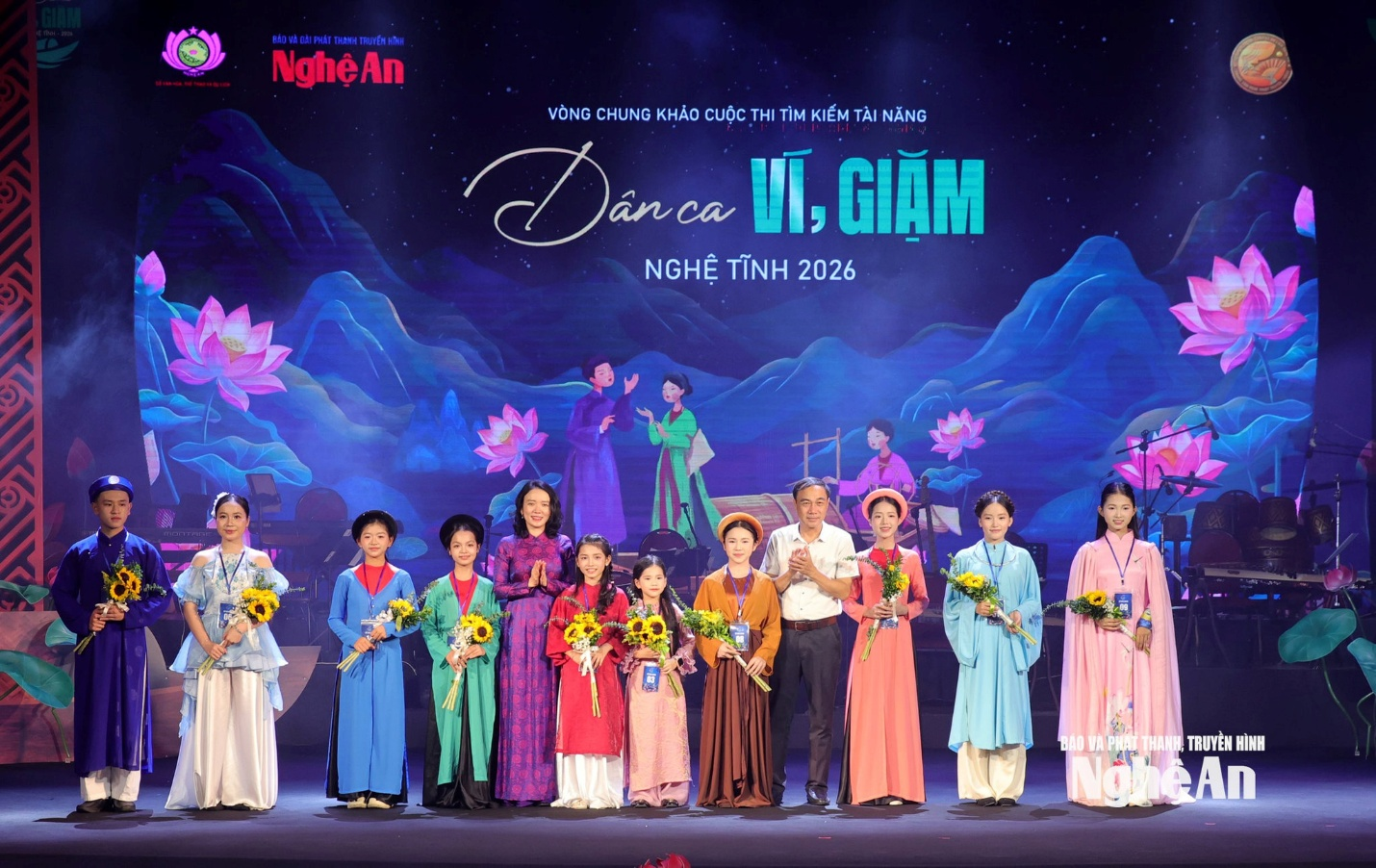 Ấn tượng đêm thi đầu tiên vòng chung khảo Cuộc thi “Tìm kiếm tài năng dân ca Ví, Giặm”