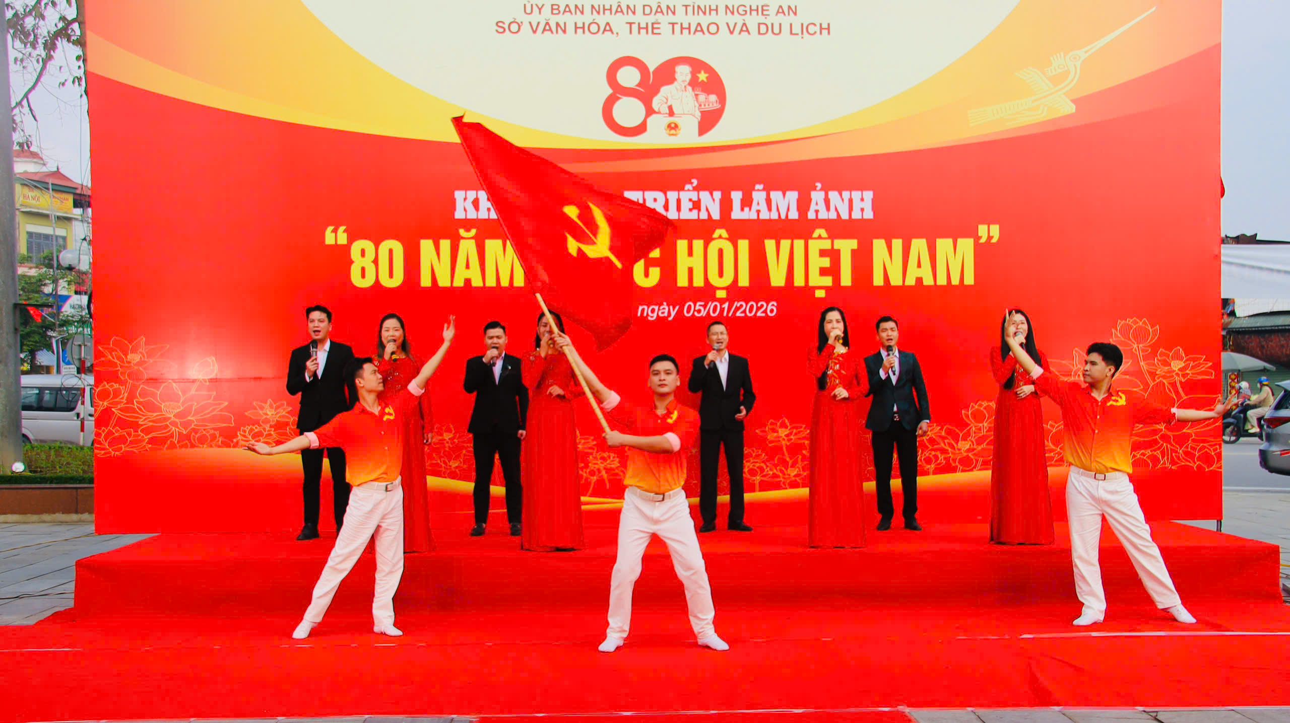 Nghệ An: Khai mạc triển lãm ảnh “80 năm Quốc hội Việt Nam”