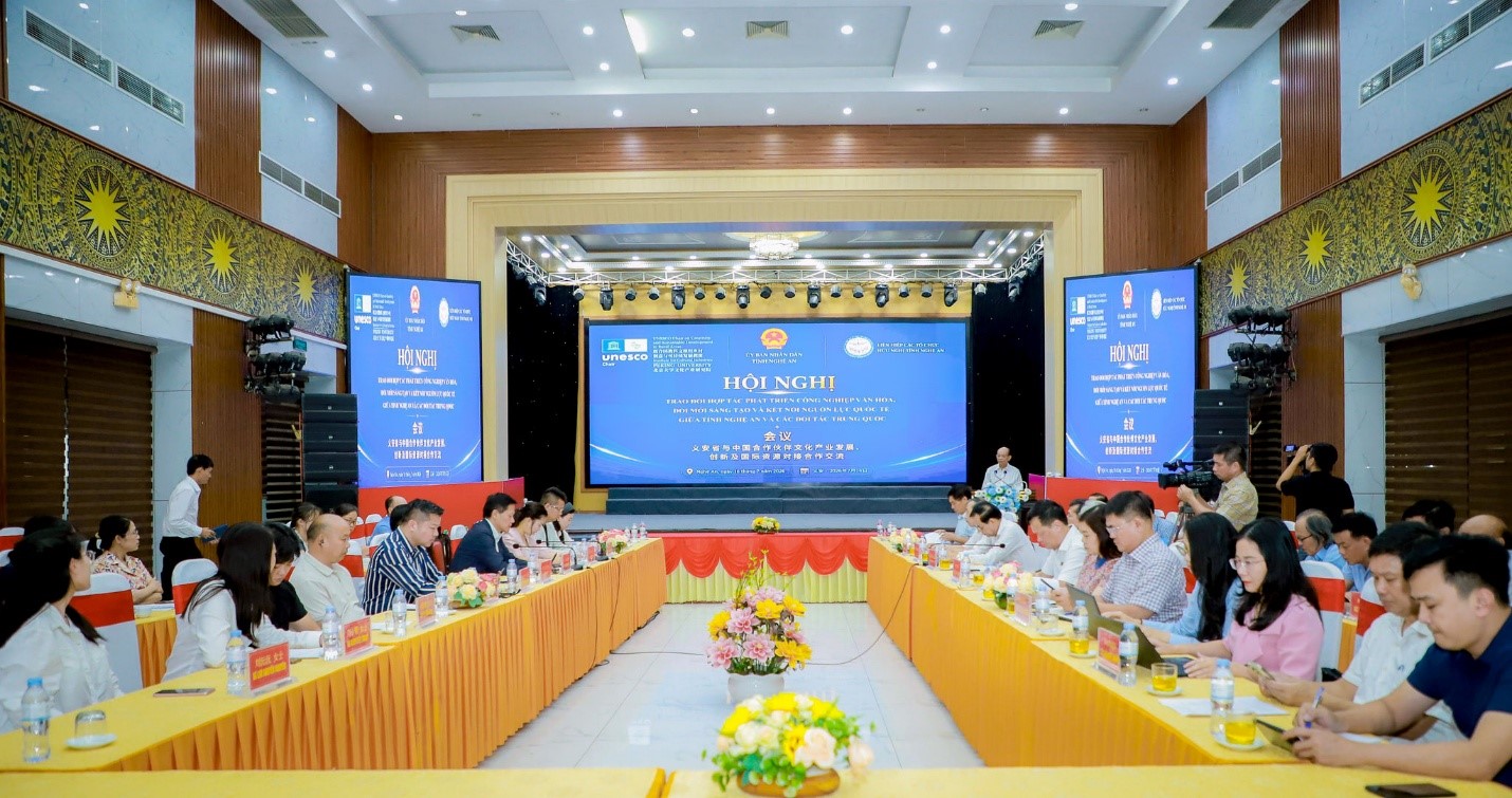 Thúc đẩy hợp tác phát triển công nghiệp văn hóa giữa Nghệ An và Đại học Bắc Kinh, Trung Quốc