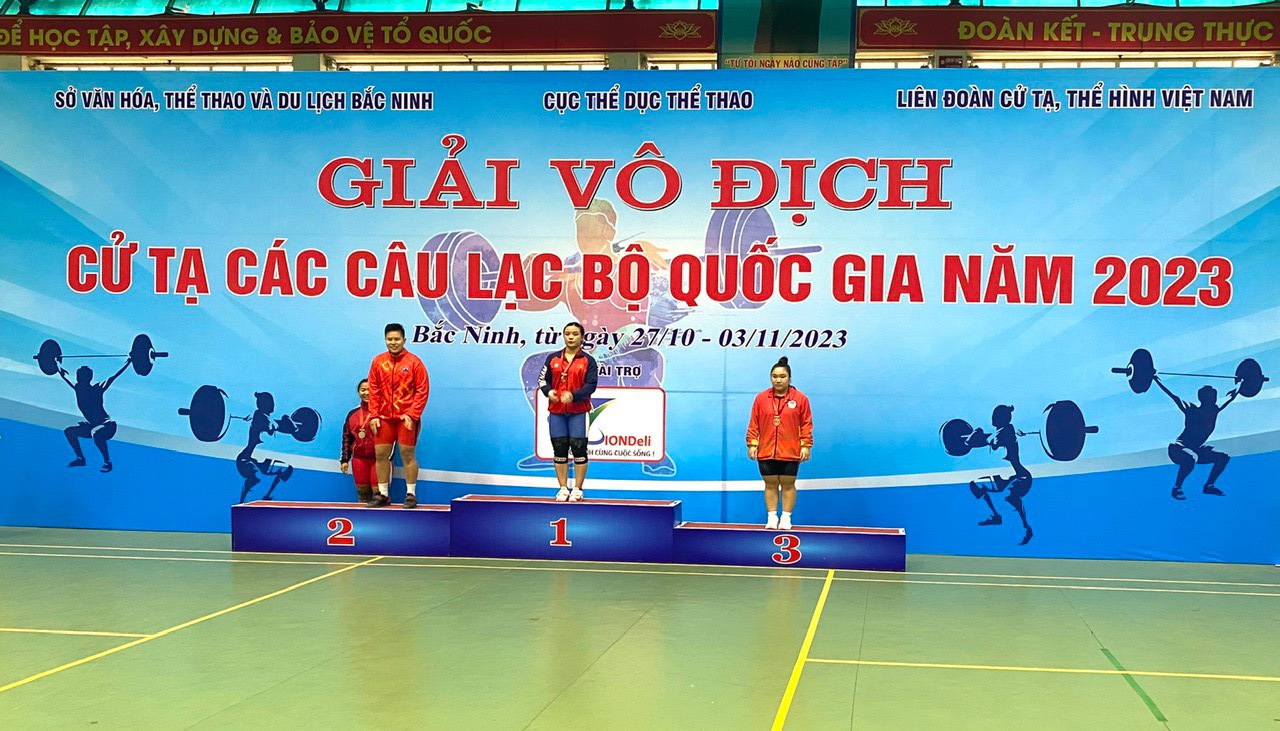 Nghệ An dành 7 huy chương tại giải Vô địch Cử tạ các câu lạc bộ quốc gia năm 2023