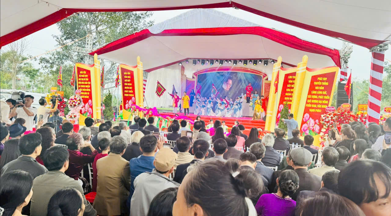 Xã Đại Đồng đón nhận bằng xếp hạng “Di tích lịch sử văn hóa” cấp tỉnh Đền Cả