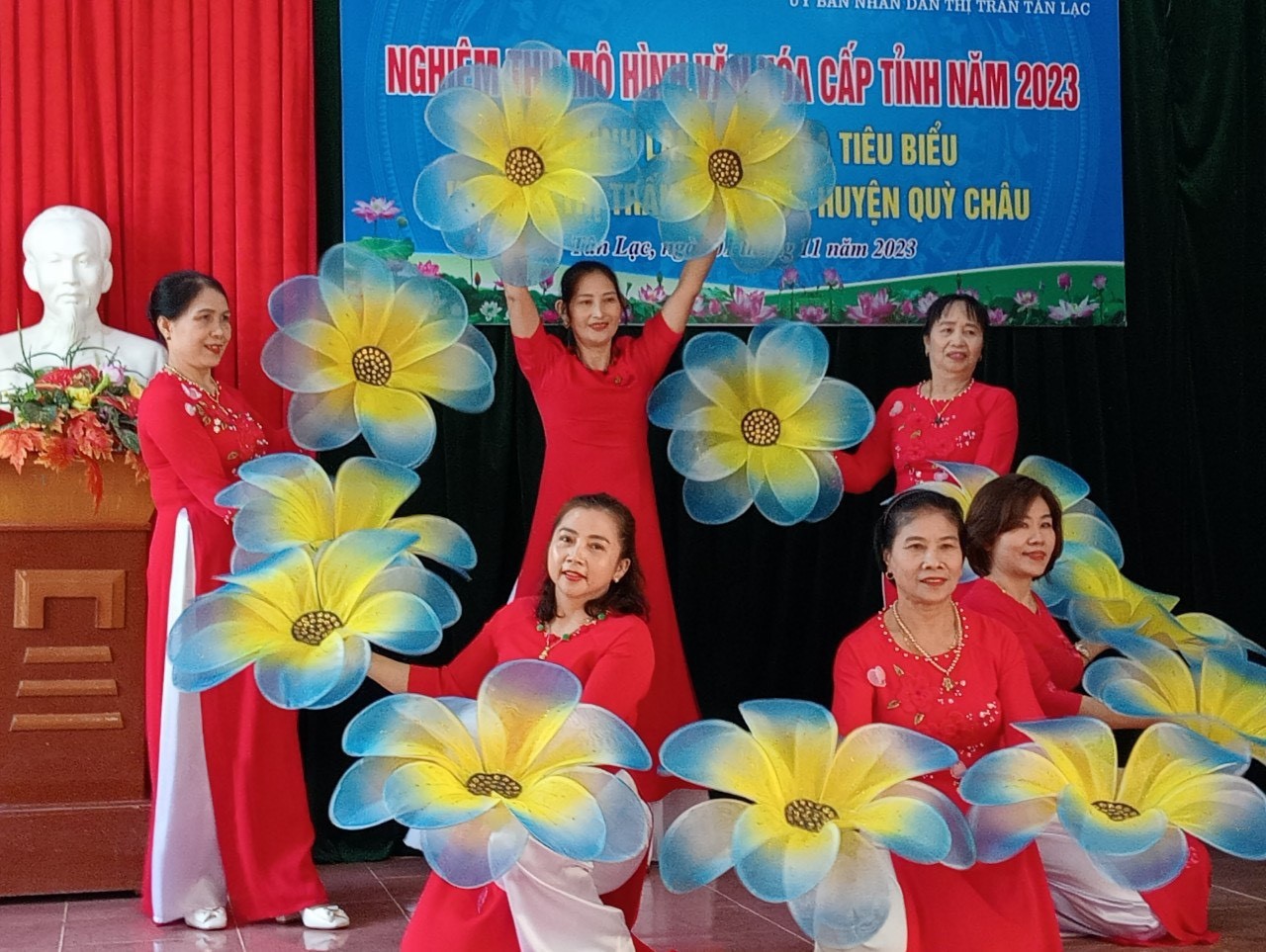 Nghiệm thu mô hình Làng Văn hóa tiêu biểu cấp tỉnh năm 2023 - Khối 3, thị trấn Tân Lạc, huyện Quỳ Châu