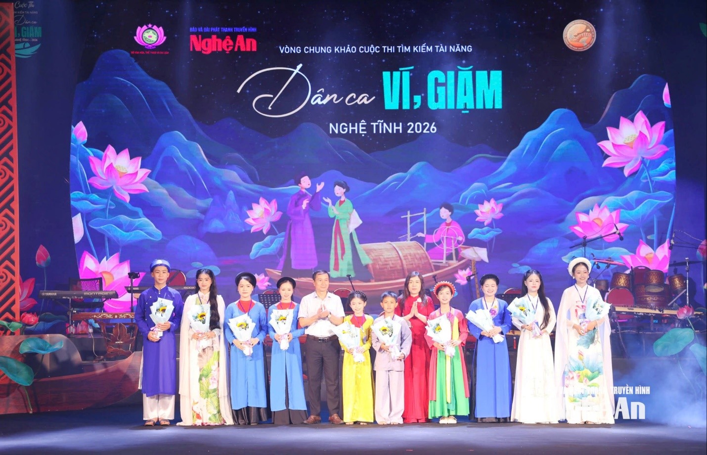 Nhiều cảm xúc trong đêm thi thứ 2 Cuộc thi “Tìm kiếm tài năng dân ca Ví, Giặm”