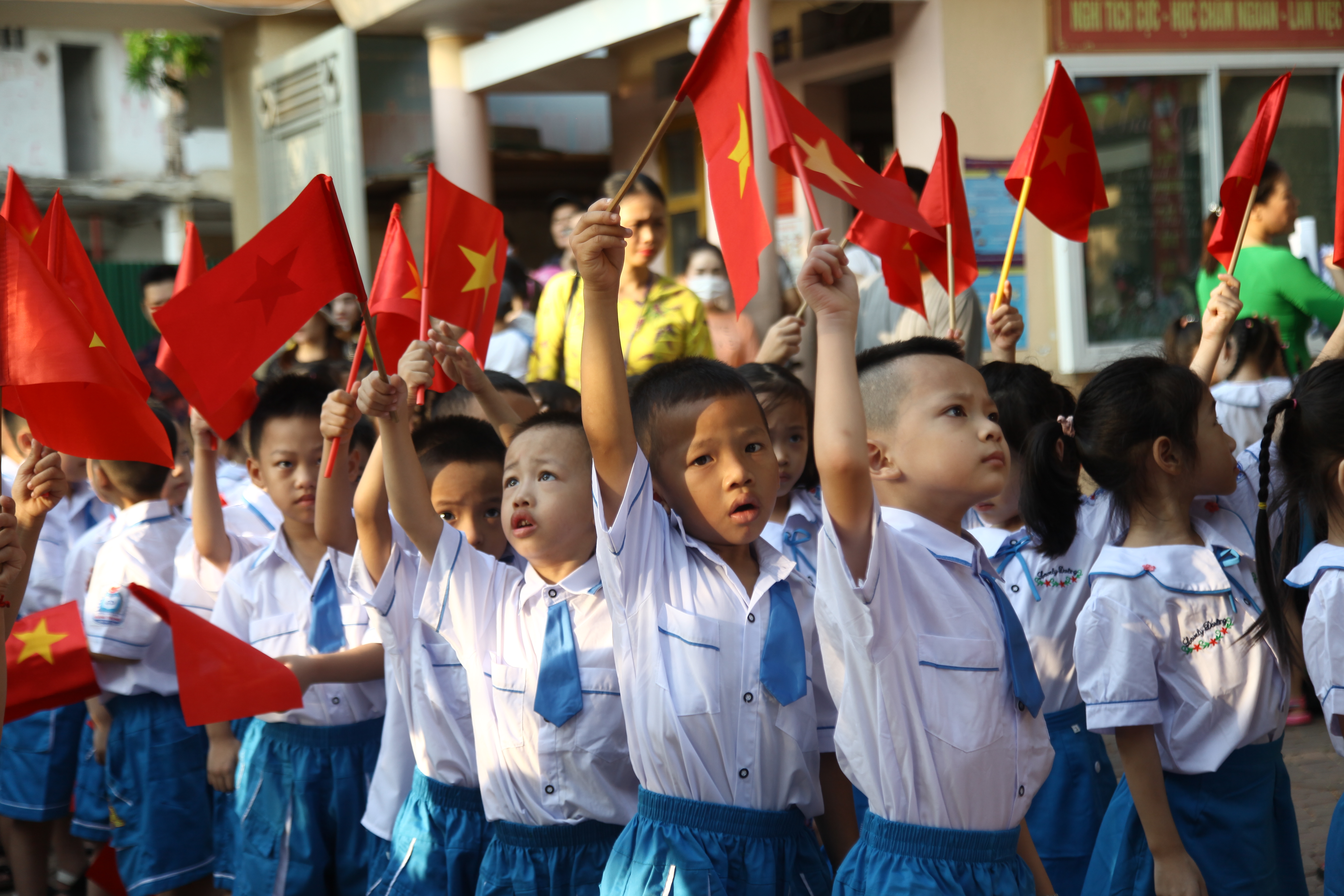 Một số nghịch lý trong giáo dục Việt Nam