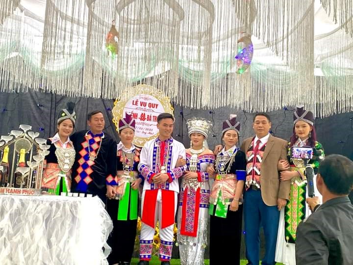 Độc đáo phong tục hát dân ca trong đám cưới của đồng bào Mông ở Nghệ An