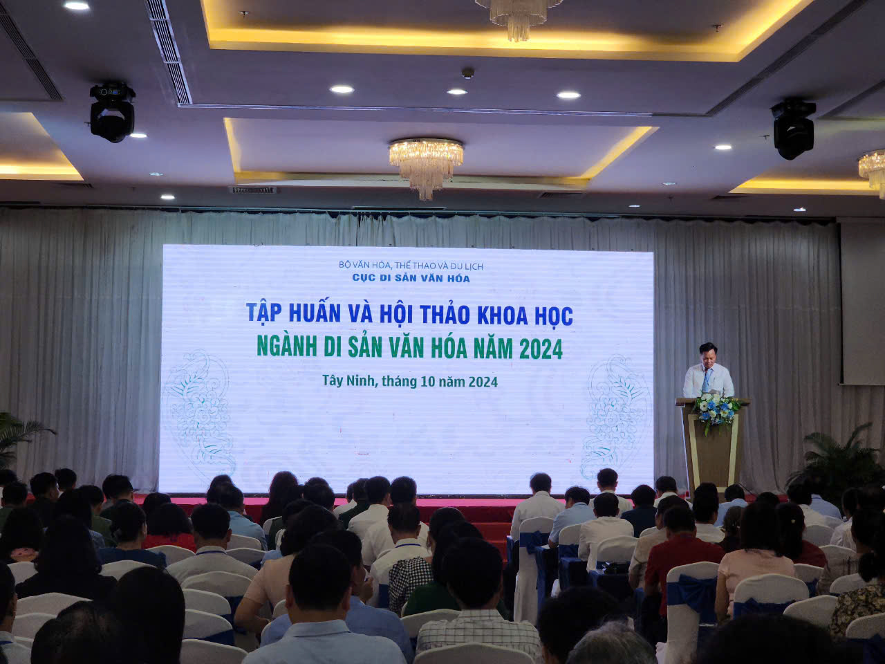 Hội nghị - Hội thảo khoa học “Di sản văn hóa - Nguồn lực cho sự phát triển bền vững”